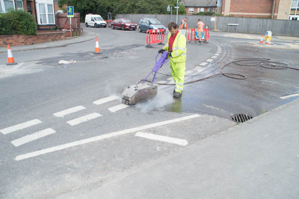 road mark removal, UHP, line marking removal, Ultra High Pressure Water, thermoplastic